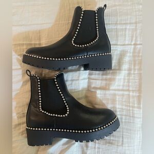 Missguided Ball Trim Chelsea Boots